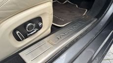 Jaguar XJ 3.0d V6 Portfolio 4dr Auto Diesel Saloon